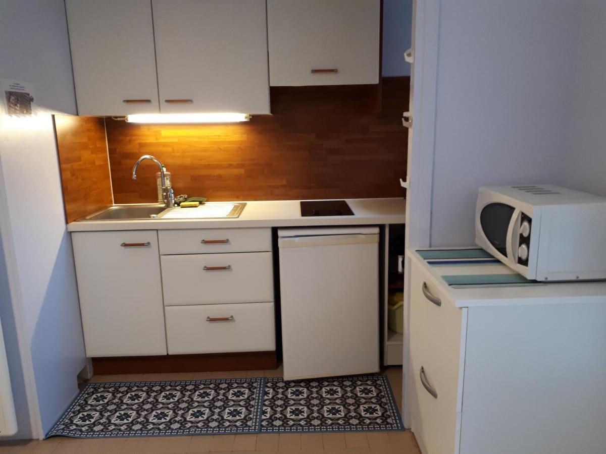 Apartment La *